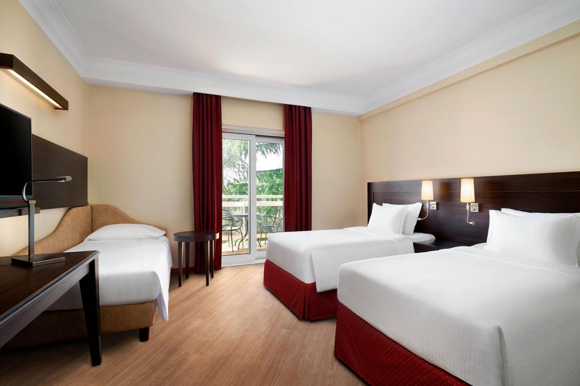 Courtyard By Marriott Rome Central Park Εξωτερικό φωτογραφία