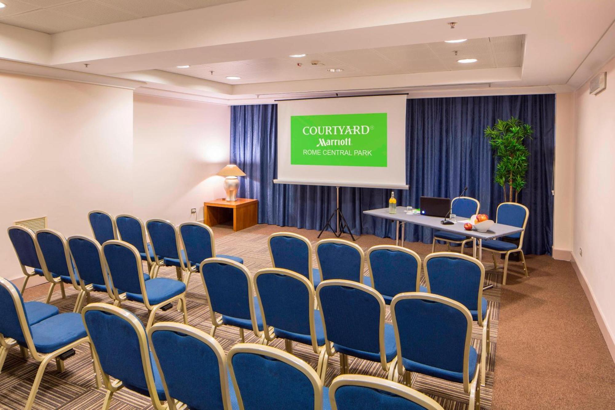 Courtyard By Marriott Rome Central Park Εξωτερικό φωτογραφία