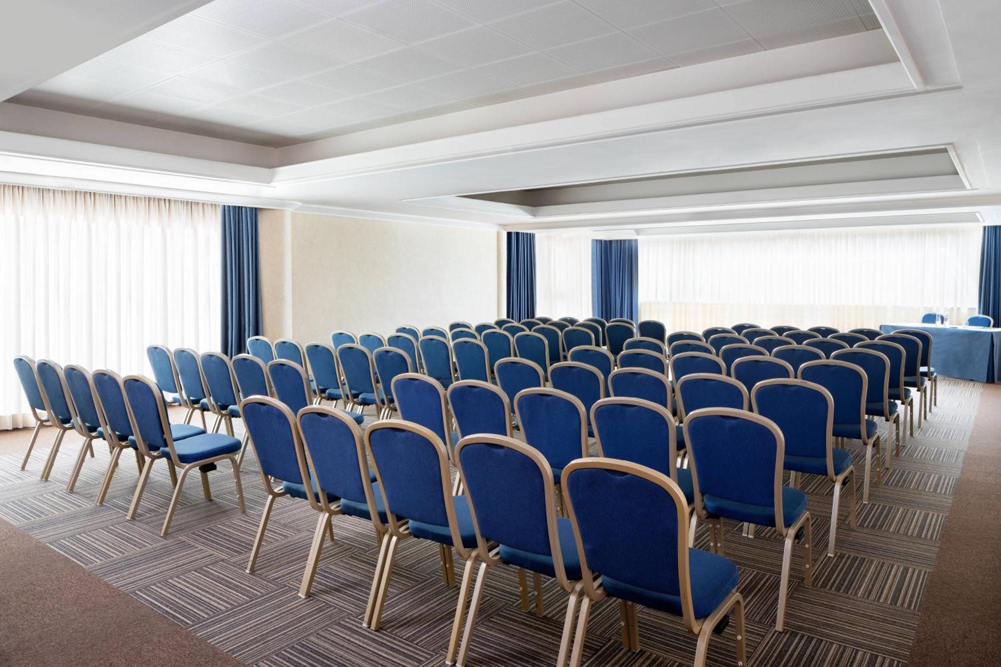 Courtyard By Marriott Rome Central Park Εξωτερικό φωτογραφία
