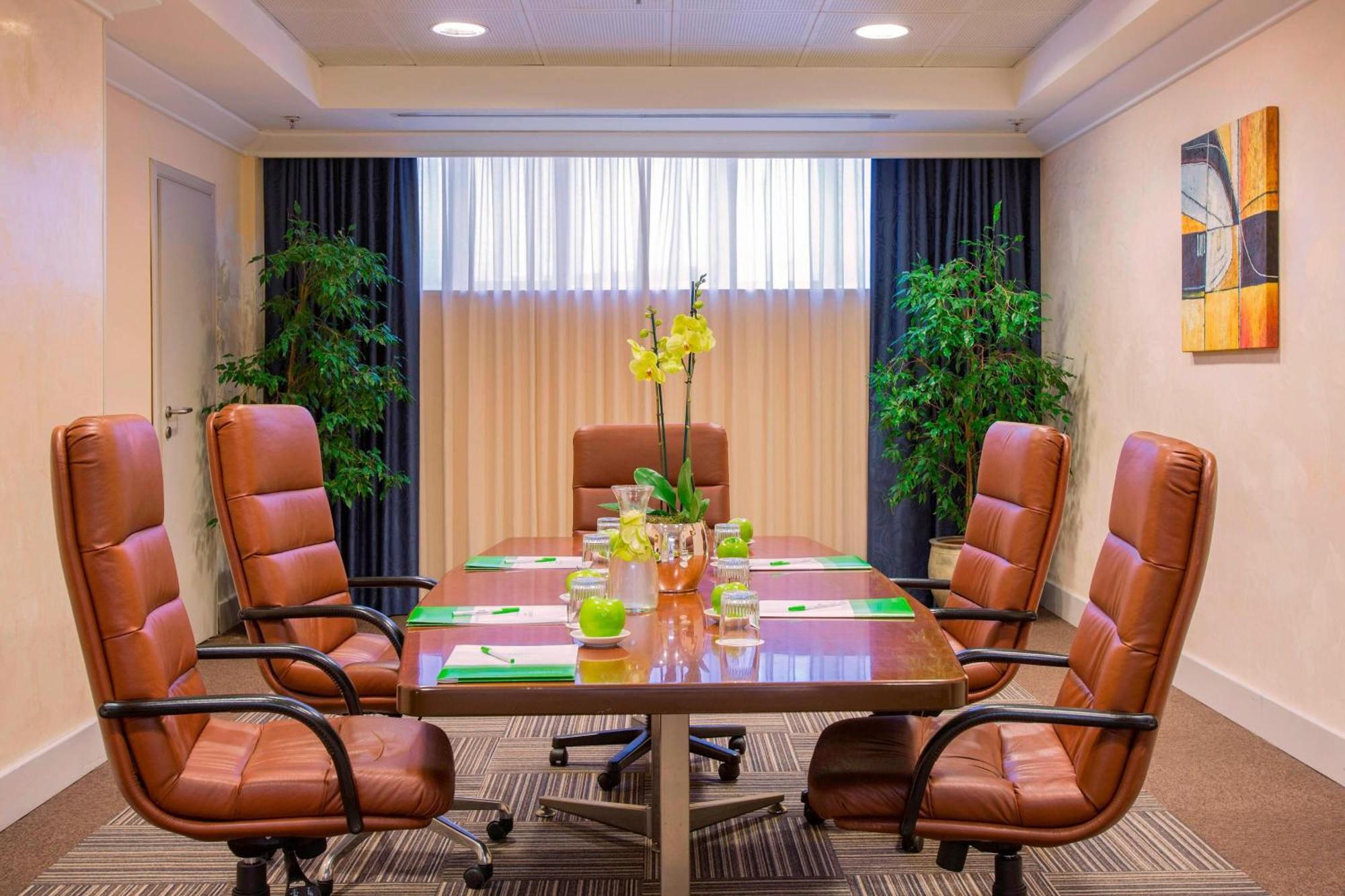 Courtyard By Marriott Rome Central Park Εξωτερικό φωτογραφία