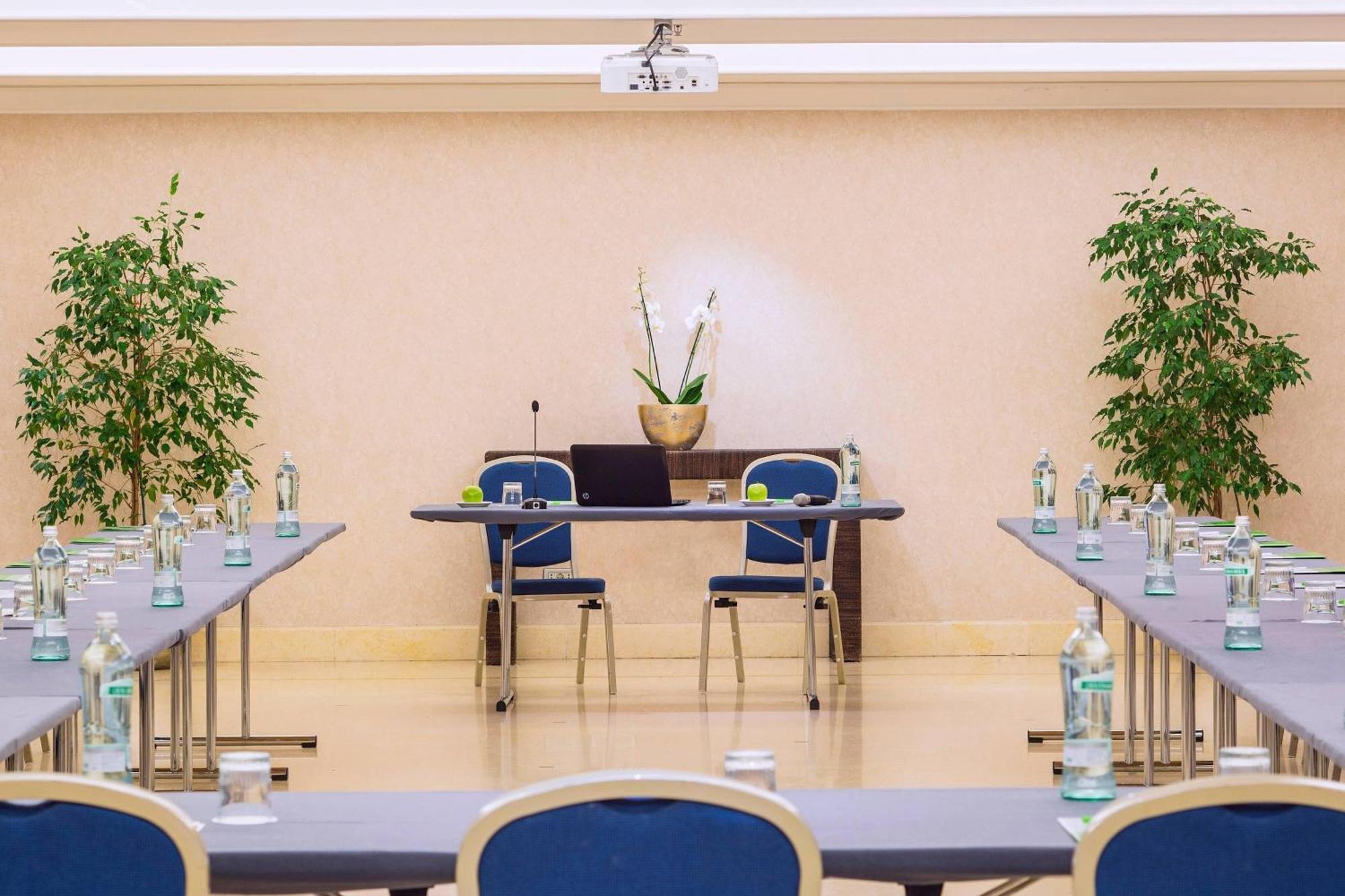 Courtyard By Marriott Rome Central Park Εξωτερικό φωτογραφία